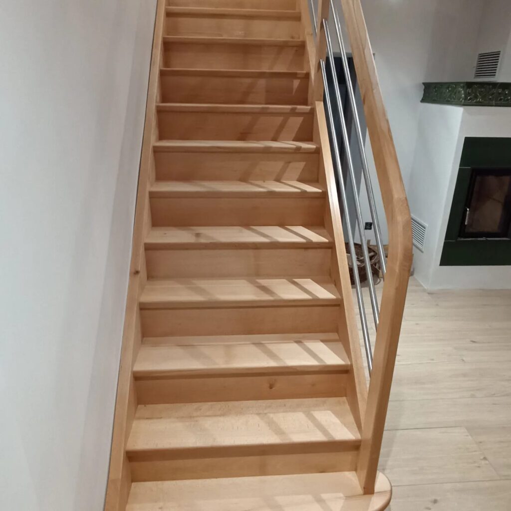 PY Thomas - escalier en bois