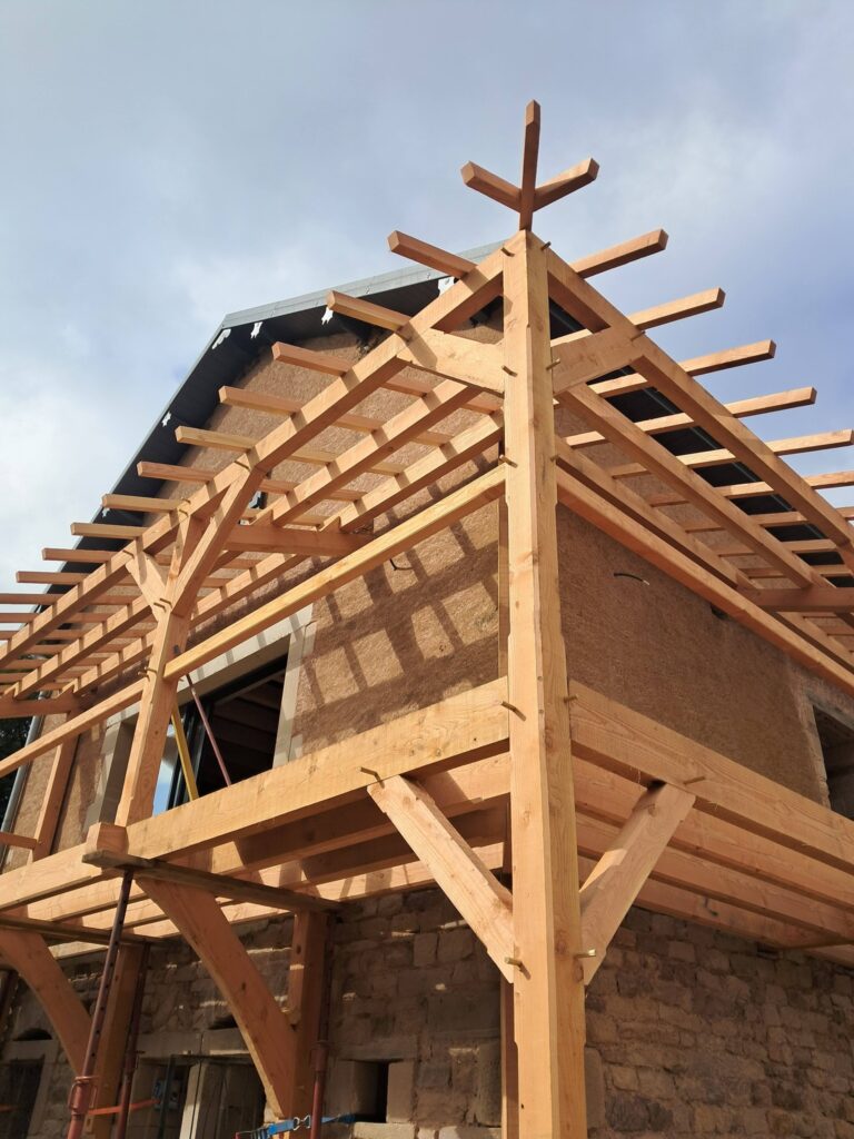 PY Thomas - tribune abritée en Douglas