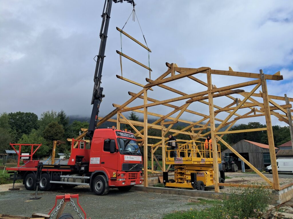 PY Thomas - construction bâtiment ossature bois
