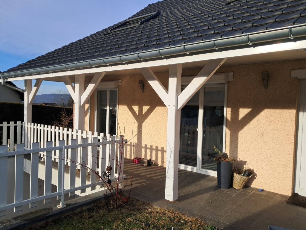 PY Thomas - remplacement d'un portique en mélèze